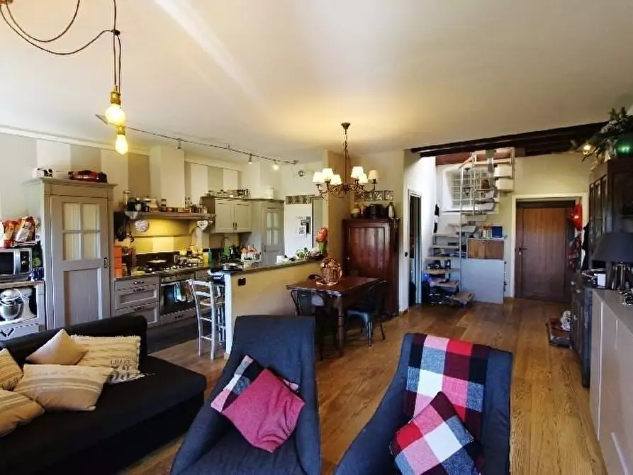 Immagine 4 di Appartamento in vendita  a Aulla