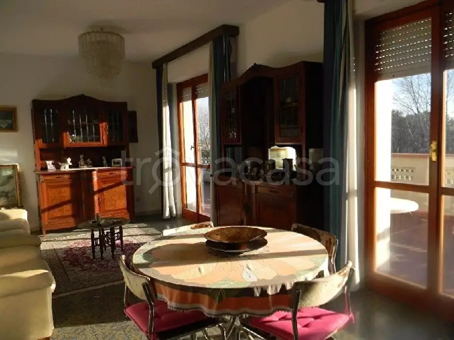 Immagine 23 di Mansarda in vendita  a Carrara