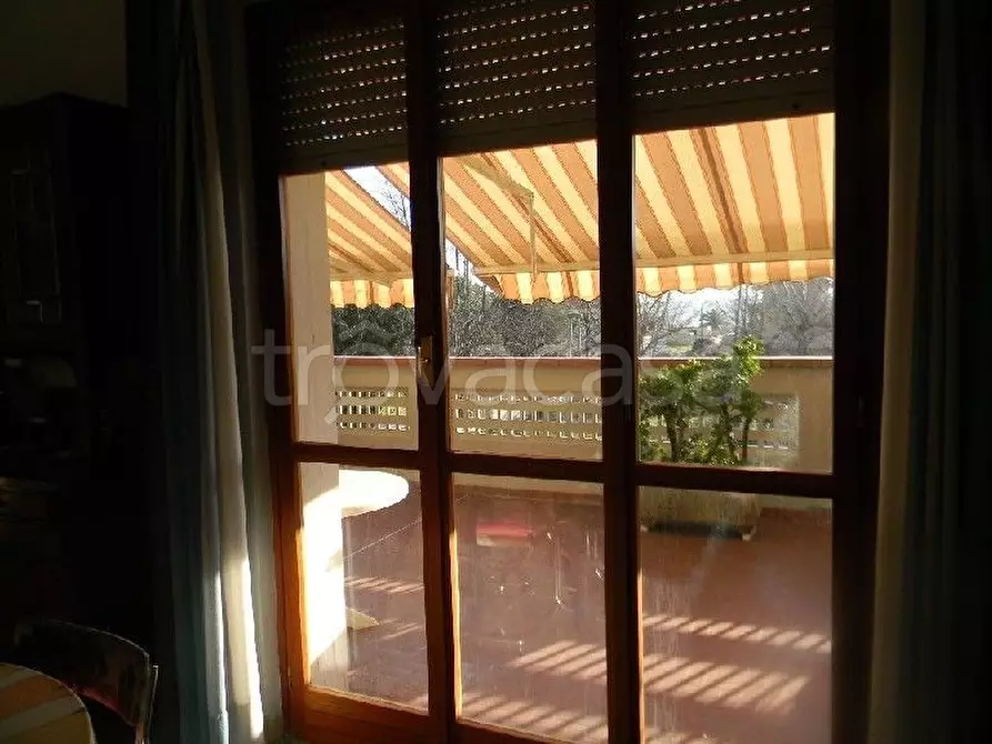 Immagine 21 di Mansarda in vendita  a Carrara