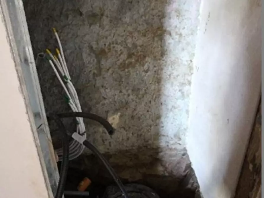 Immagine 7 di Rustico / casale in vendita  a La Spezia