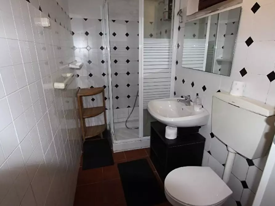 Immagine 10 di Casa indipendente in vendita  a Riomaggiore