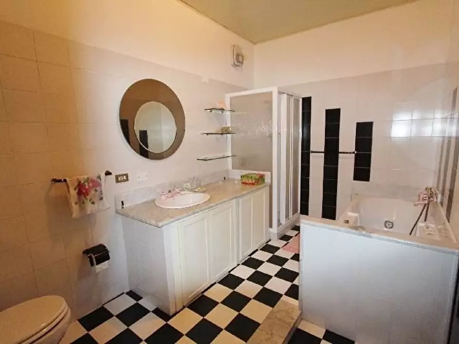 Immagine 11 di Appartamento in vendita  a Vernazza