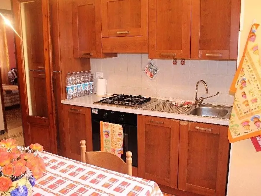 Immagine 11 di Appartamento in vendita  a La Spezia