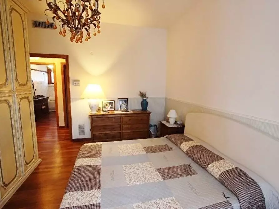 Immagine 7 di Appartamento in vendita  a La Spezia