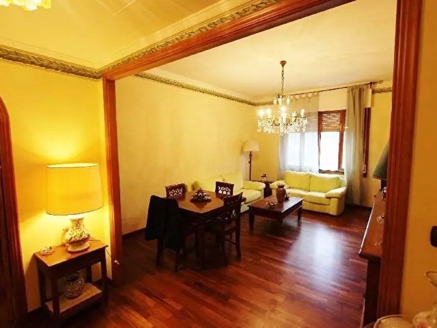 Immagine 2 di Appartamento in vendita  a La Spezia