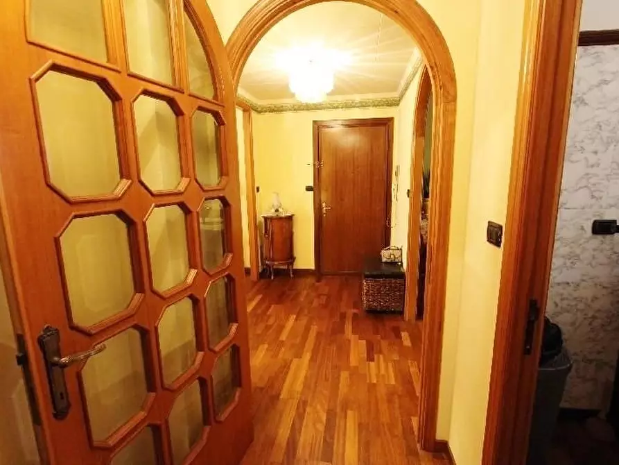 Immagine 6 di Appartamento in vendita  a La Spezia