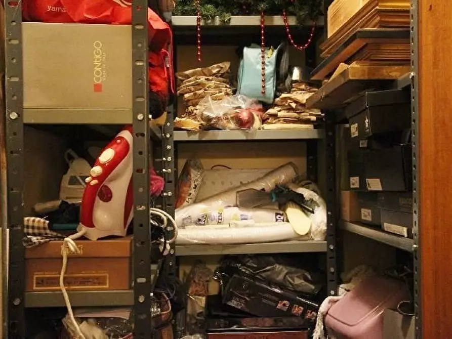 Immagine 12 di Appartamento in vendita  a La Spezia