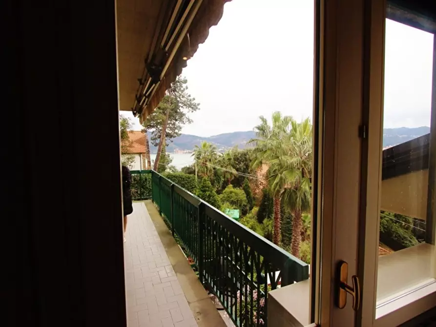 Immagine 7 di Appartamento in vendita  a La Spezia