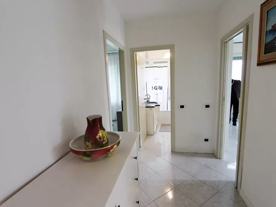 Immagine 6 di Appartamento in vendita  a La Spezia