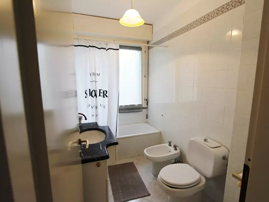 Immagine 10 di Appartamento in vendita  a La Spezia