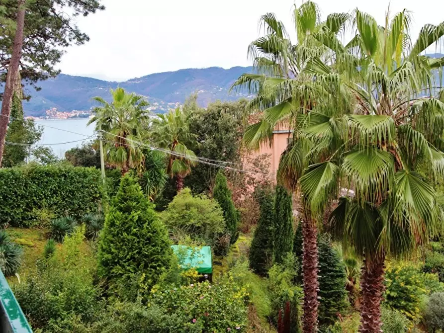 Immagine 15 di Appartamento in vendita  a La Spezia