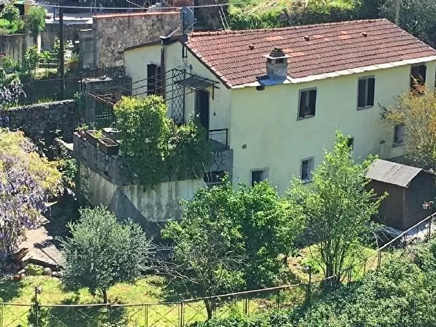 Immagine 1 di Casa semindipendente in vendita  a La Spezia