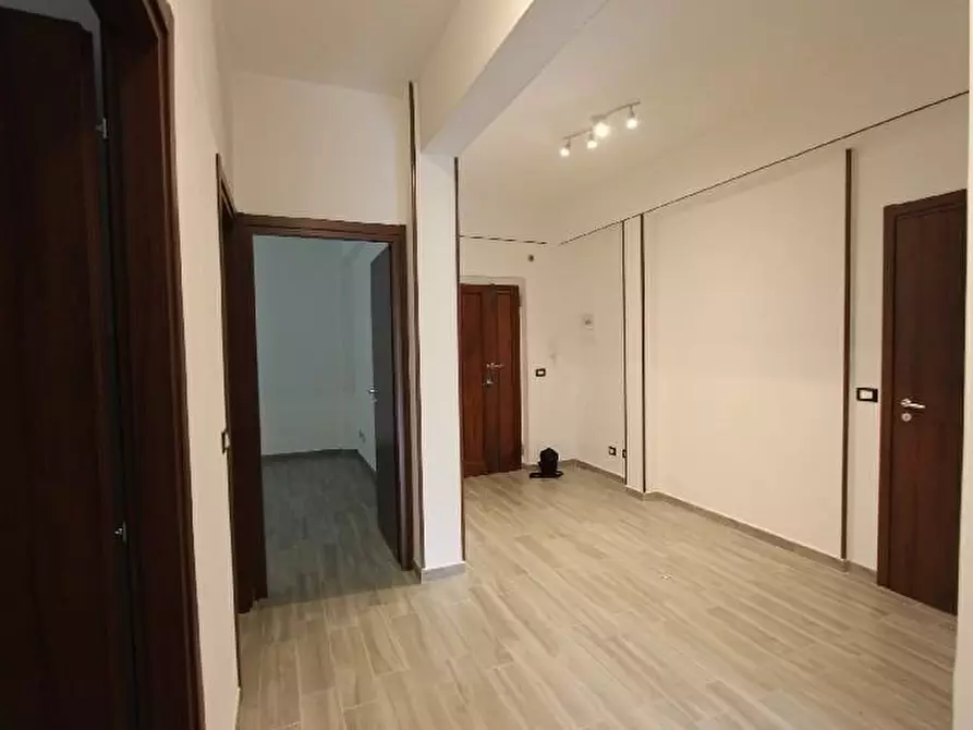 Immagine 17 di Appartamento in vendita  a La Spezia