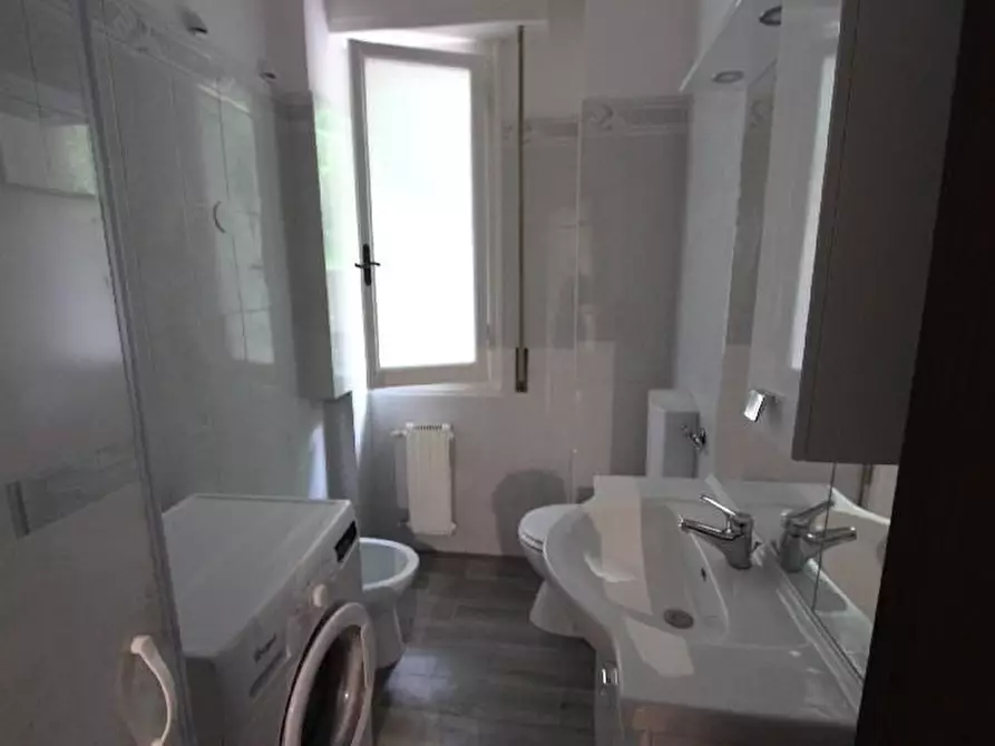 Immagine 7 di Appartamento in vendita  a La Spezia