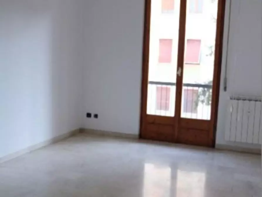 Immagine 10 di Appartamento in vendita  a La Spezia