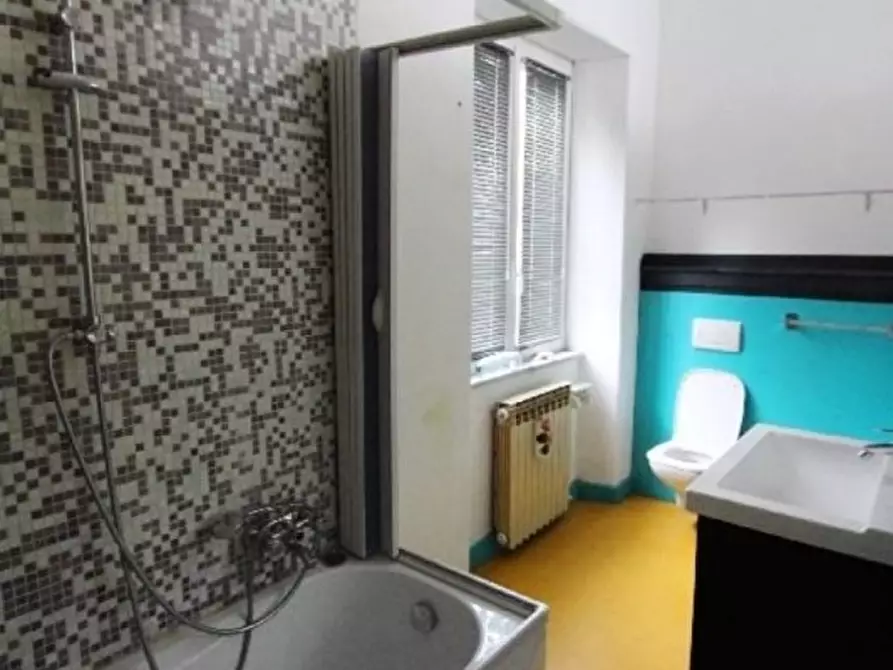 Immagine 15 di Appartamento in vendita  a La Spezia