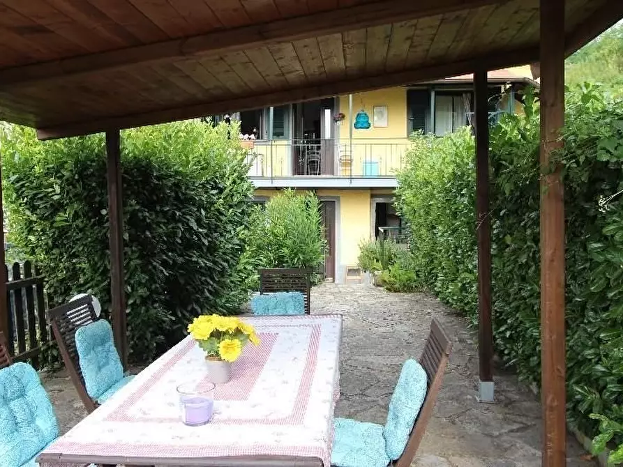 Immagine 7 di Casa bifamiliare in vendita  a Calice Al Cornoviglio