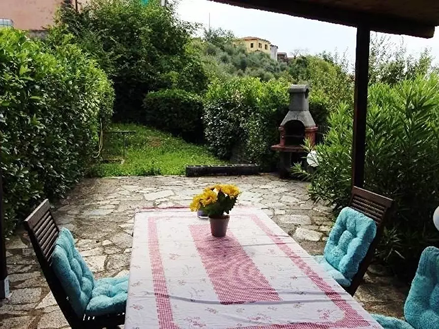 Immagine 2 di Casa bifamiliare in vendita  a Calice Al Cornoviglio