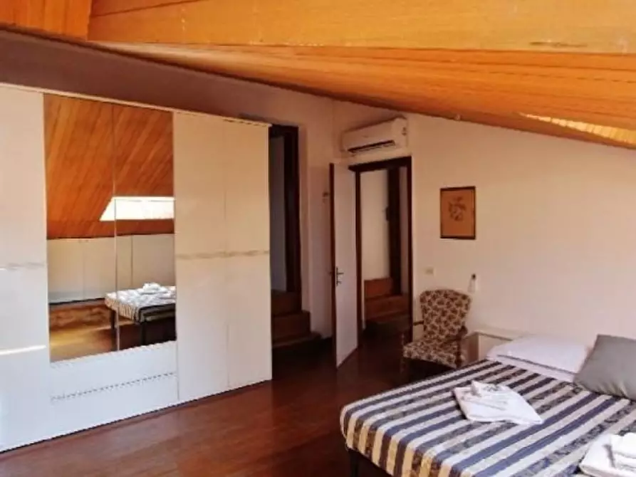 Immagine 22 di Mansarda in vendita  a La Spezia