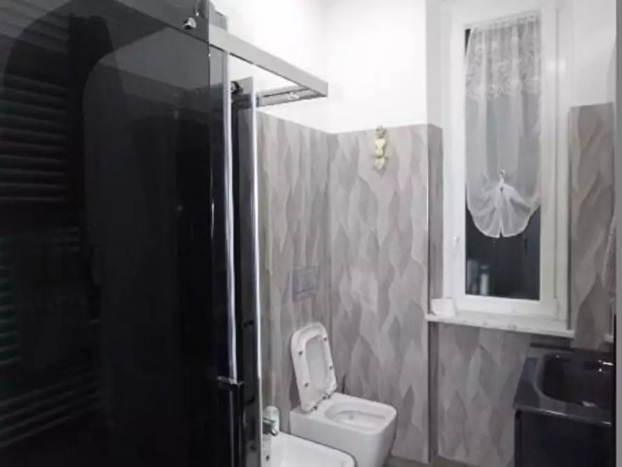 Immagine 12 di Appartamento in vendita  a La Spezia