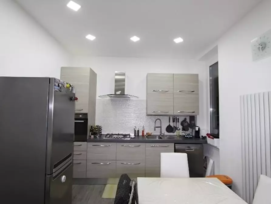 Immagine 4 di Appartamento in vendita  a La Spezia