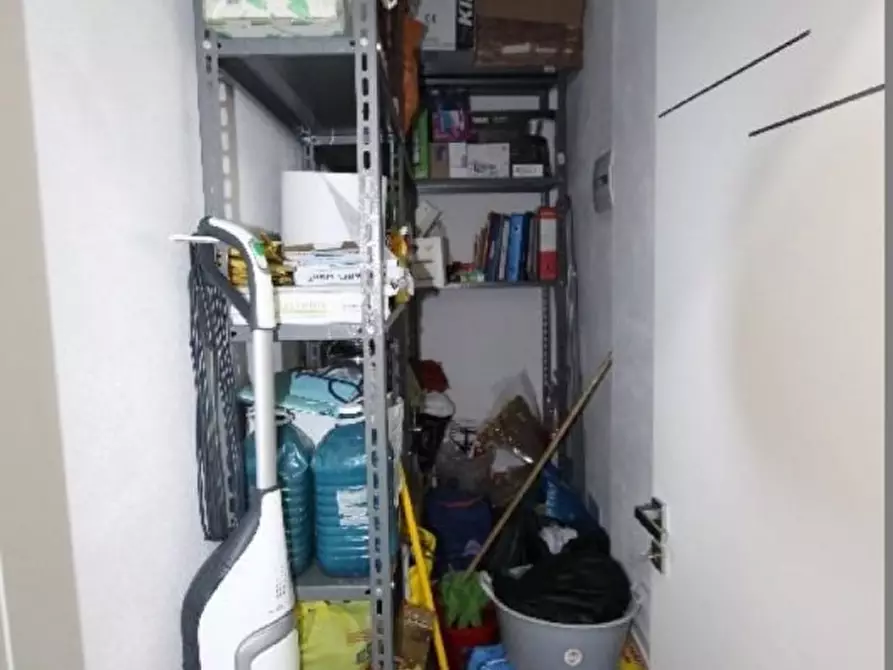 Immagine 14 di Appartamento in vendita  a La Spezia