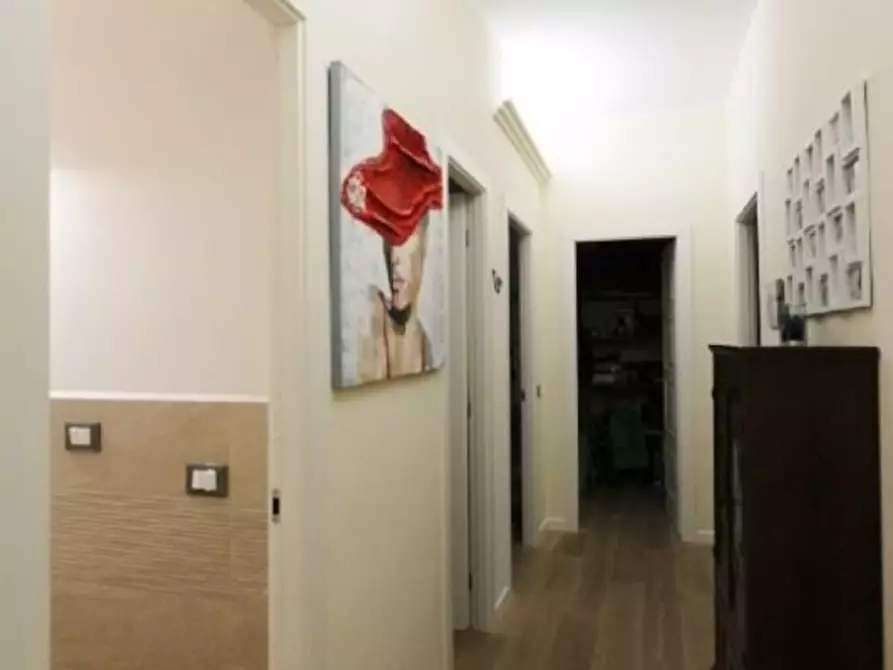 Immagine 14 di Appartamento in vendita  a La Spezia