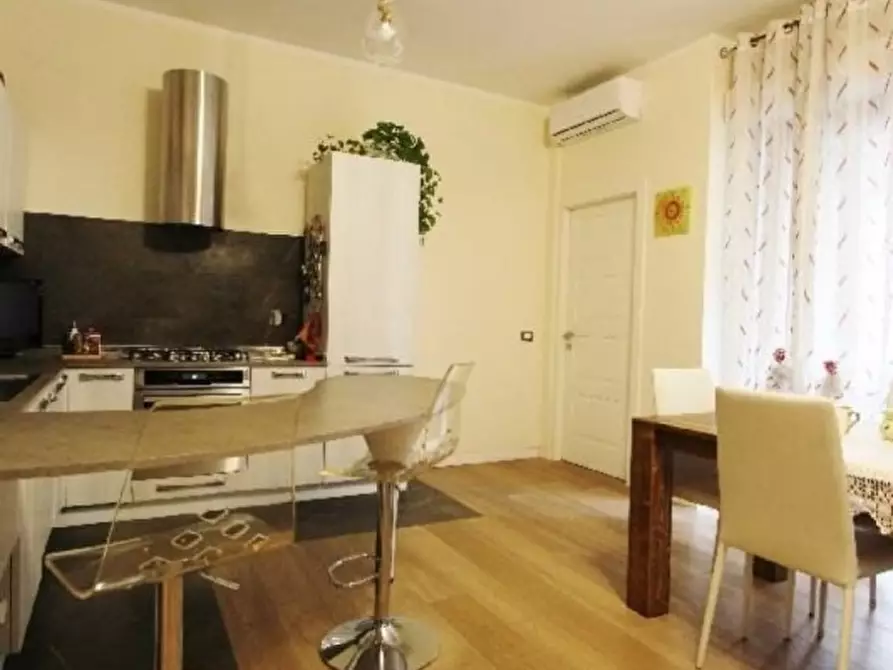 Immagine 6 di Appartamento in vendita  a La Spezia