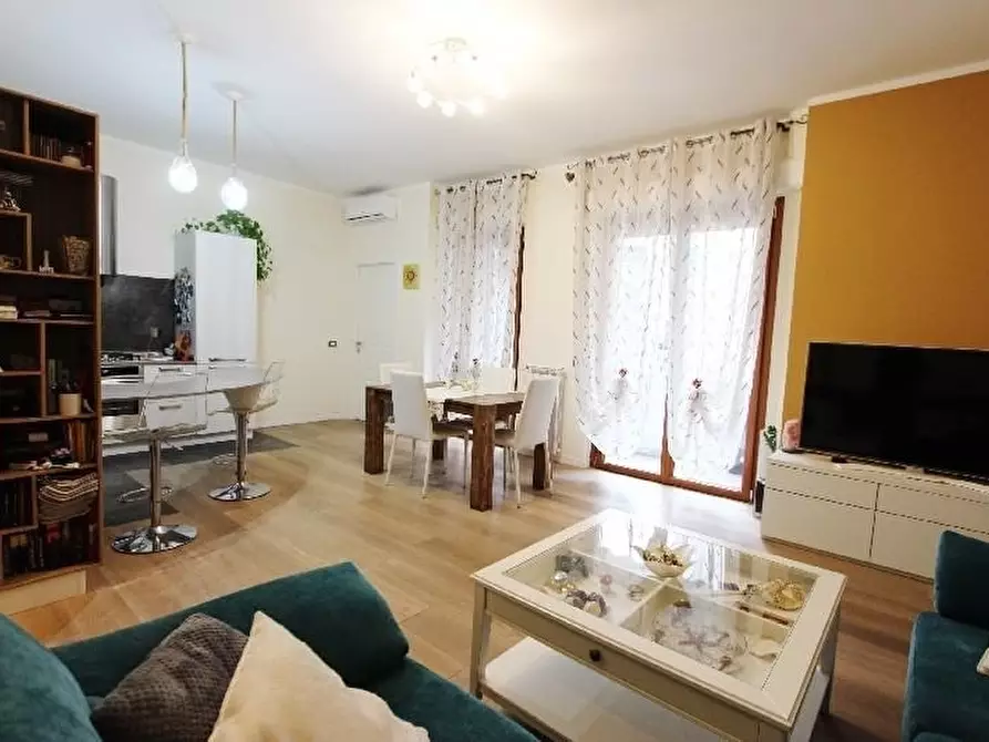 Immagine 10 di Appartamento in vendita  a La Spezia