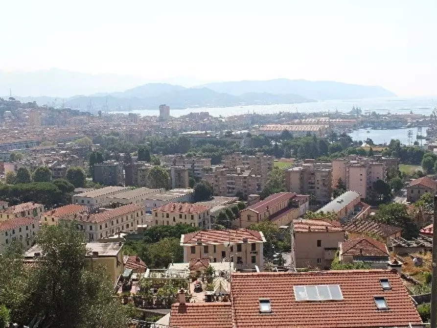 Immagine 23 di Appartamento in vendita  a La Spezia