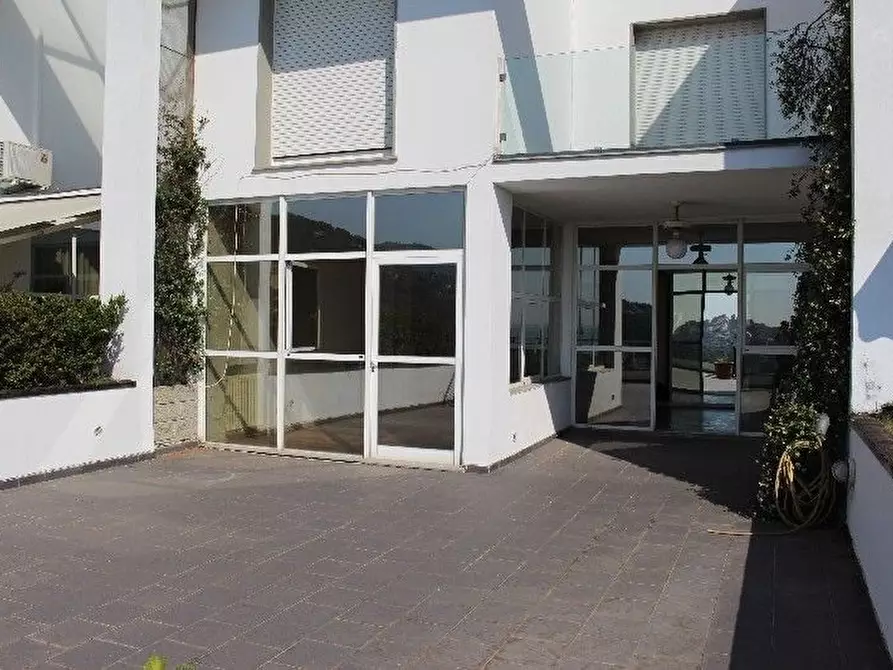 Immagine 15 di Appartamento in vendita  a La Spezia