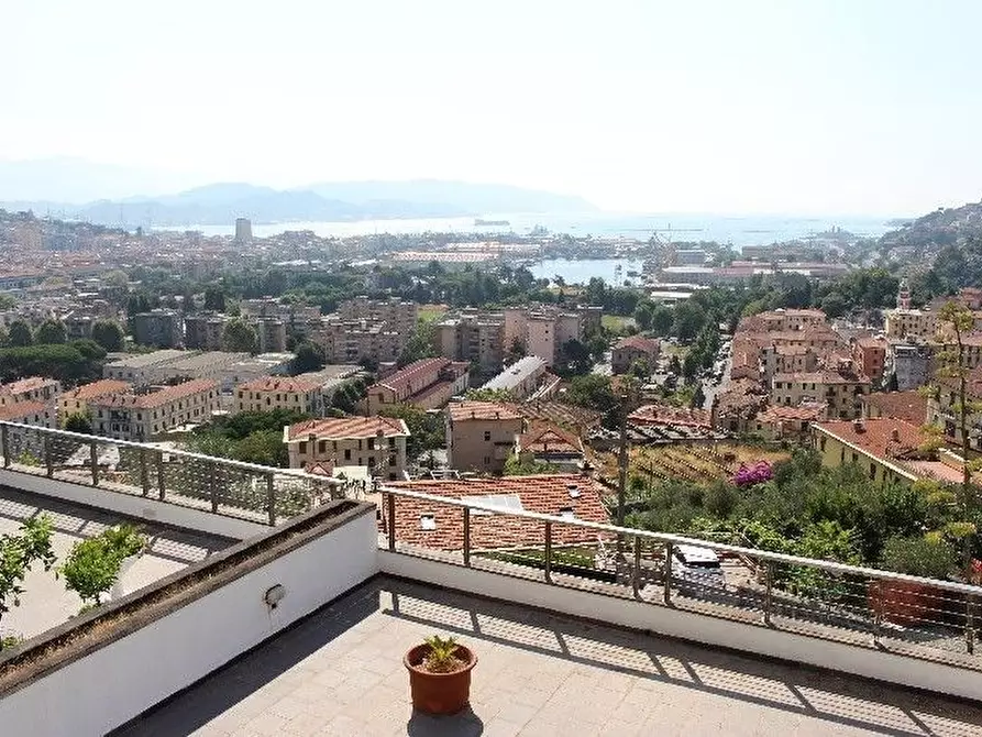 Immagine 27 di Appartamento in vendita  a La Spezia