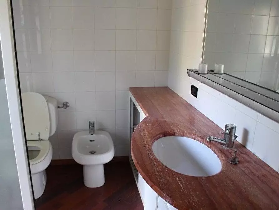 Immagine 34 di Appartamento in vendita  a La Spezia