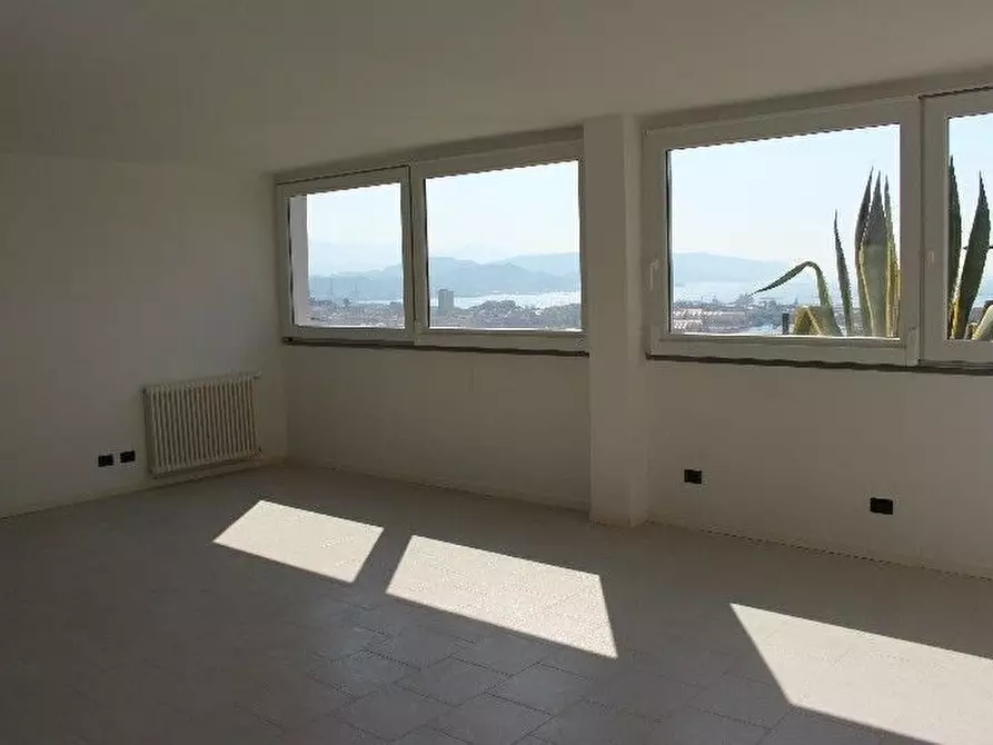 Immagine 5 di Appartamento in vendita  a La Spezia
