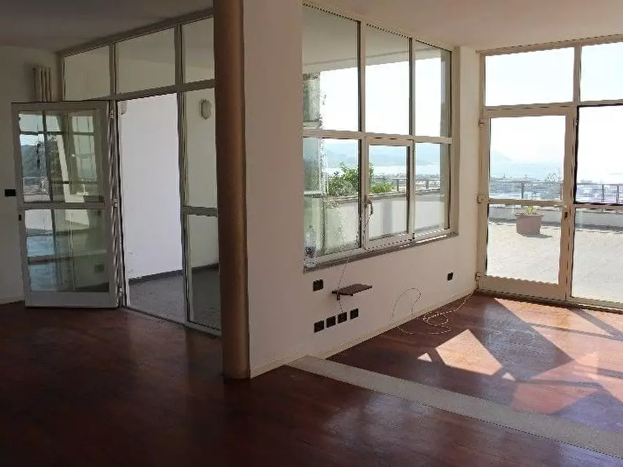 Immagine 18 di Appartamento in vendita  a La Spezia