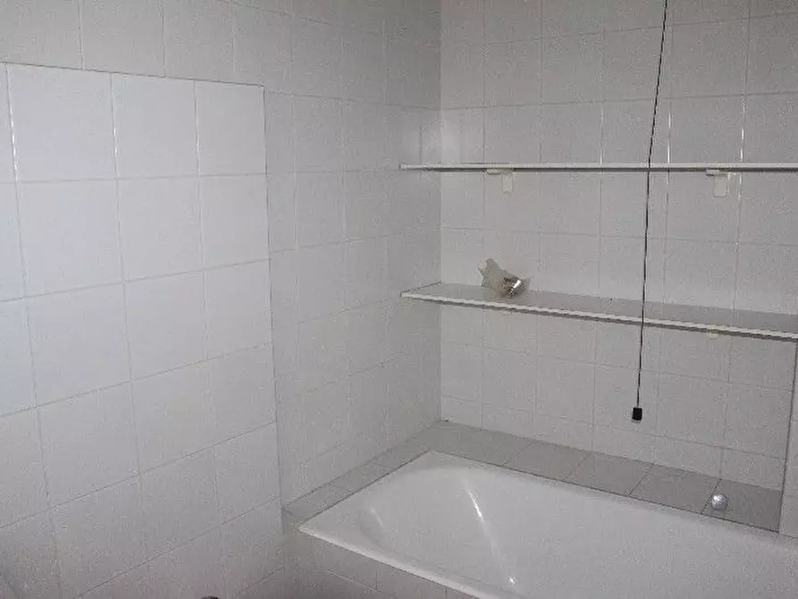 Immagine 28 di Appartamento in vendita  a La Spezia