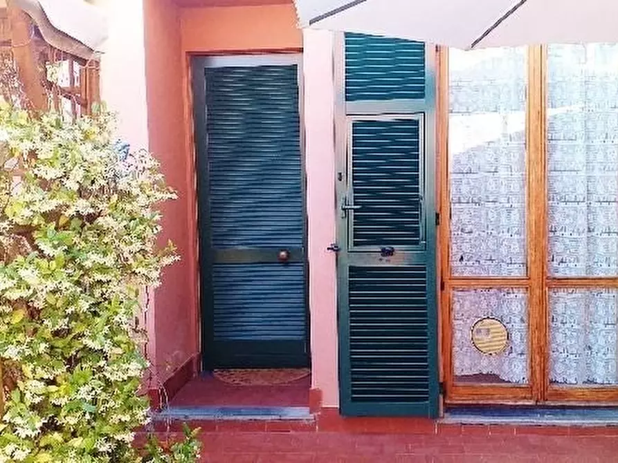 Immagine 5 di Casa semindipendente in vendita  a Portovenere