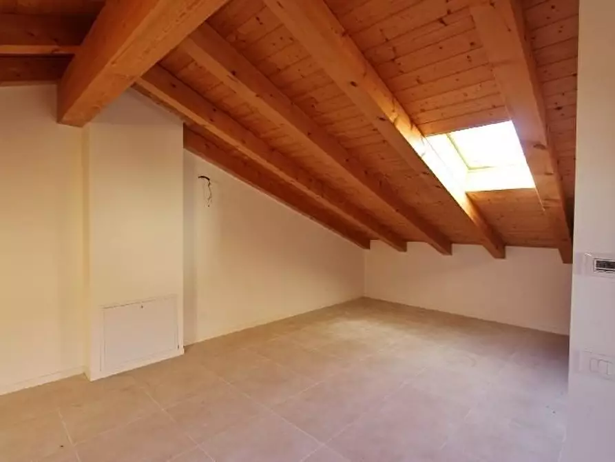 Immagine 9 di Appartamento in vendita  a Santo Stefano Di Magra