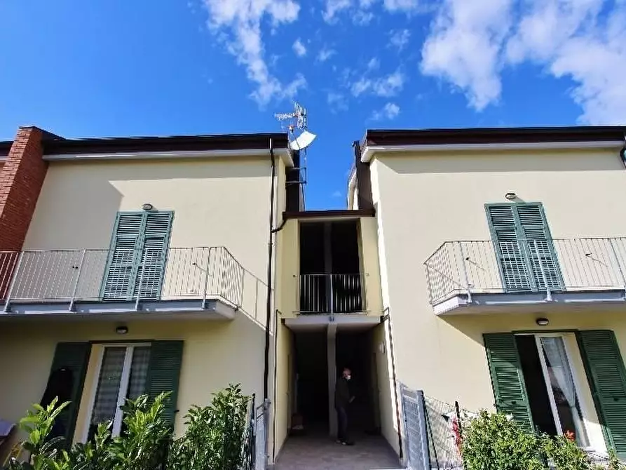 Immagine 2 di Appartamento in vendita  a Santo Stefano Di Magra