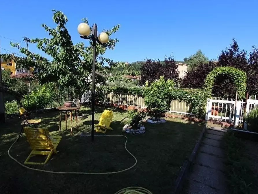 Immagine 5 di Appartamento in vendita  a Sarzana