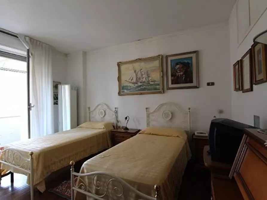 Immagine 18 di Appartamento in vendita  a Sarzana