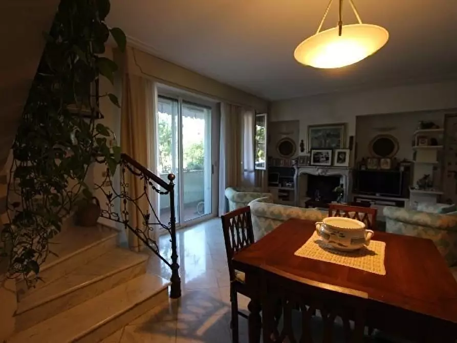 Immagine 12 di Appartamento in vendita  a Sarzana