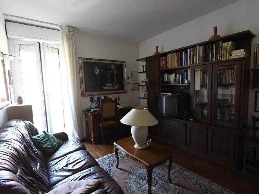 Immagine 14 di Appartamento in vendita  a Sarzana