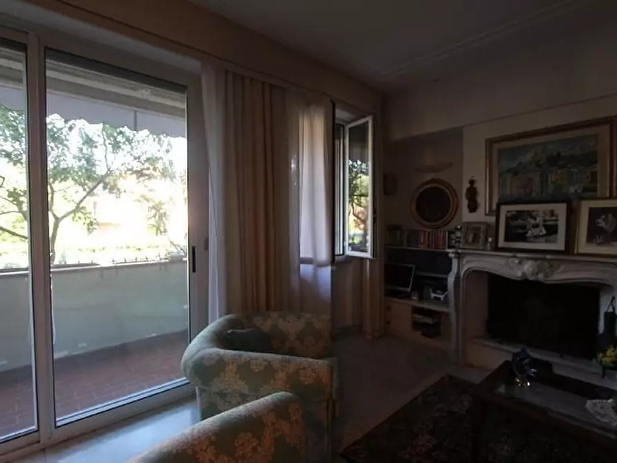 Immagine 13 di Appartamento in vendita  a Sarzana