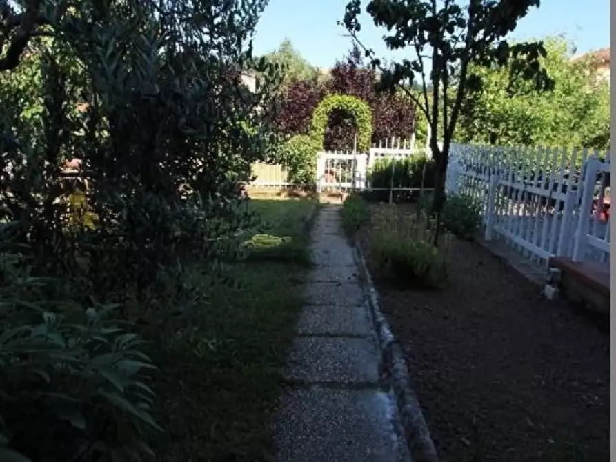 Immagine 6 di Appartamento in vendita  a Sarzana