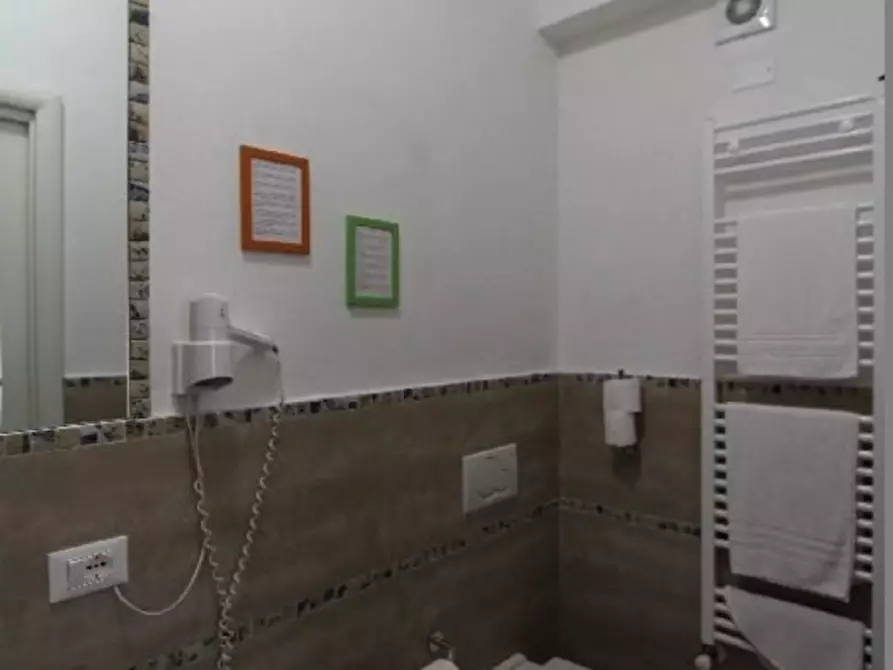 Immagine 8 di Appartamento in vendita  a La Spezia