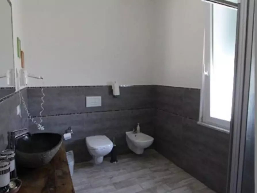 Immagine 13 di Appartamento in vendita  a La Spezia