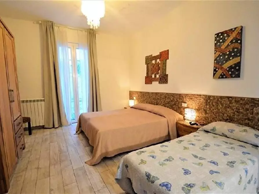 Immagine 21 di Appartamento in vendita  a La Spezia