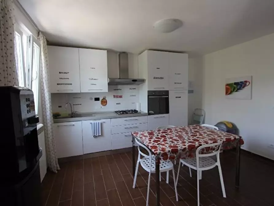 Immagine 17 di Appartamento in vendita  a La Spezia