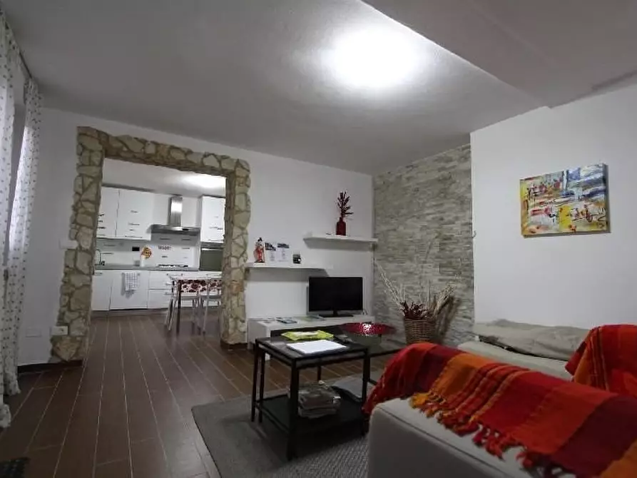 Immagine 19 di Appartamento in vendita  a La Spezia